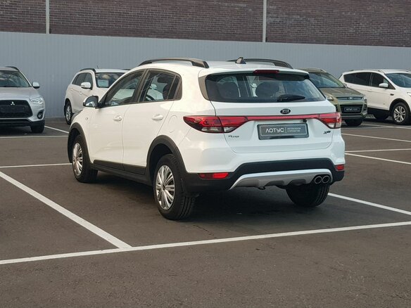 2019 Kia Rio X-Line IV, белый, 1145000 рублей - вид 3