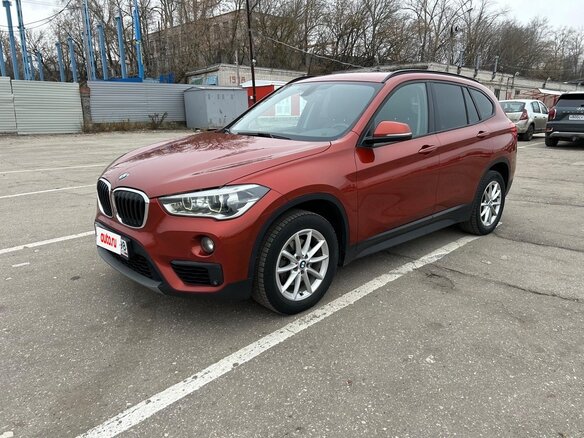2018 BMW X1 18d xDrive II (F48), оранжевый, 2199000 рублей - вид 2