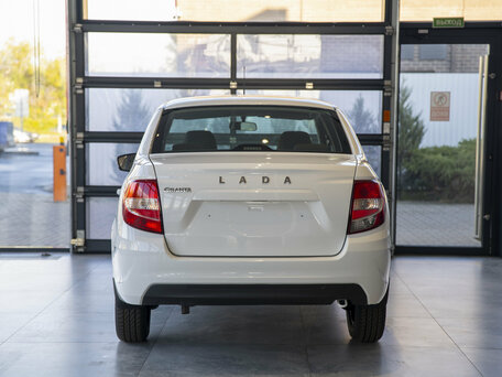 2026 Lada (ВАЗ) Granta I Рестайлинг, белый, 1850000 рублей, вид 5
