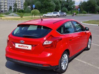 2011 Ford Focus III, красный, 685000 рублей, вид 4