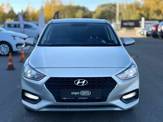 2019 Hyundai Solaris II, серебристый, 1349000 рублей, вид 2