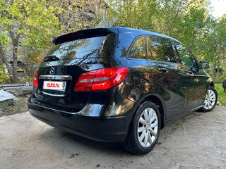 2013 Mercedes-Benz B-Класс 180 II (W246), чёрный, 1100000 рублей, вид 3