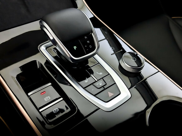 2023 Omoda C5 I, белый, 1745000 рублей - вид 26