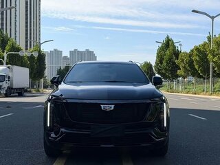 2025 Cadillac XT5 II, чёрный, 4705000 рублей, вид 2