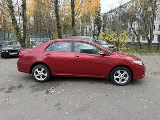2011 Toyota Corolla X (E140, E150) Рестайлинг, красный, 695000 рублей, вид 4