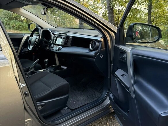 2015 Toyota RAV4 IV (XA40), коричневый, 2070000 рублей - вид 13