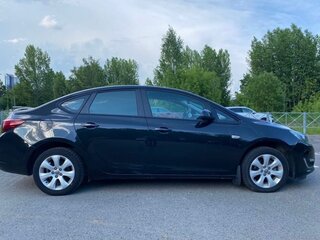 2013 Opel Astra J Рестайлинг, чёрный, 700000 рублей, вид 1