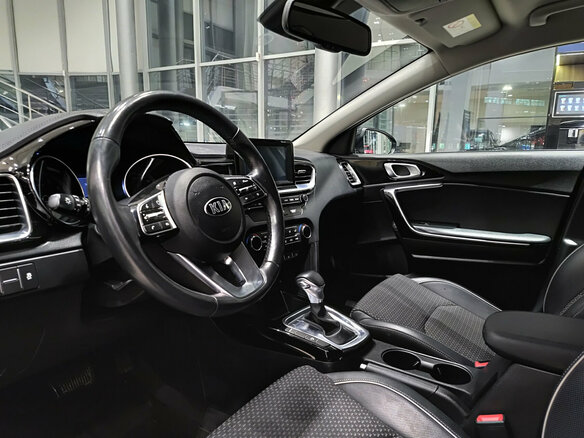 2019 Kia Ceed III, чёрный, 1899000 рублей - вид 15