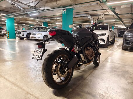 2022 Honda CB 650R, серый, 949000 рублей, вид 4