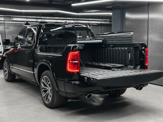 2026 Ram 1500 Crew Cab V Рестайлинг, чёрный, 9900000 рублей, вид 5