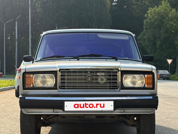 2010 Lada (ВАЗ) 2107, серебристый, 310000 рублей - вид 2