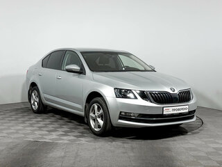 2017 Skoda Octavia III (A7) Рестайлинг, серебристый, 1490000 рублей, вид 3