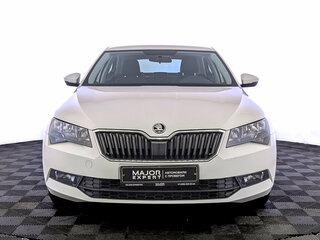 2019 Skoda Superb III, белый, 2385000 рублей, вид 2