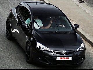 2013 Opel Astra GTC J Рестайлинг, чёрный, 700000 рублей, вид 1