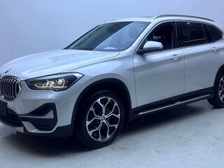 2023 BMW X1 Long 20Li sDrive II (F48) Рестайлинг, белый, 2350000 рублей, вид 4