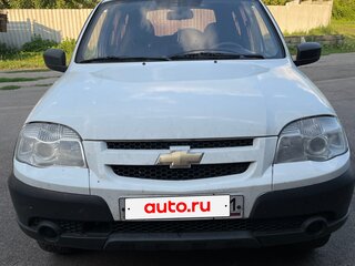 2014 Chevrolet Niva I Рестайлинг, белый, 600000 рублей, вид 2