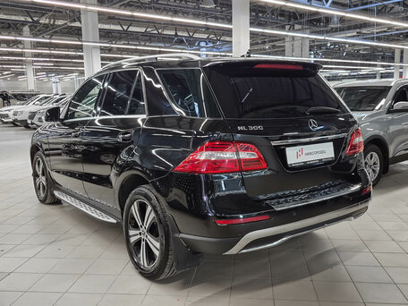 2015 Mercedes-Benz M-Класс 300 III (W166), чёрный, 1759000 рублей, вид 4