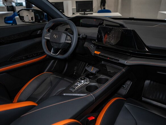 2024 Changan UNI-V I, серый, 2600000 рублей - вид 12