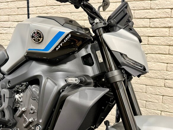2026 Yamaha MT-09 (FZ-09), серый, 1550000 рублей - вид 6