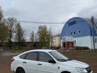 2015 Lada (ВАЗ) Granta I, белый, 480000 рублей, вид 2
