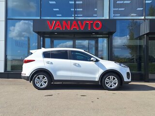 2018 Kia Sportage IV, белый, 1790000 рублей, вид 3