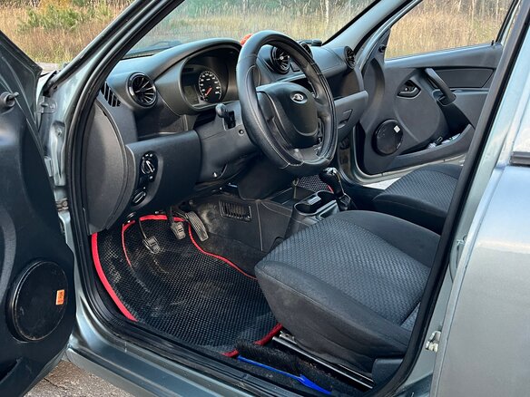 2013 Lada (ВАЗ) Granta I, серебристый, 300000 рублей - вид 7