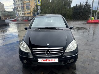 2005 Mercedes-Benz A-Класс 170 II (W169), чёрный, 455000 рублей, вид 2