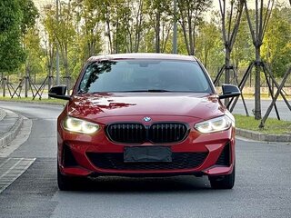 2022 BMW 1 серии 120i III (F52) Рестайлинг, красный, 1510000 рублей, вид 2