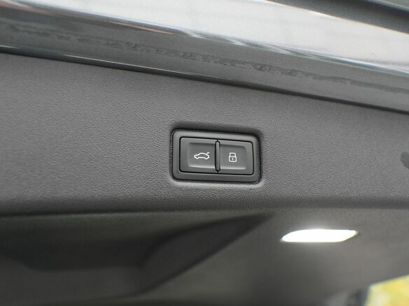 2025 Audi Q5 40 TDI III (GU), серый, 8060000 рублей - вид 25