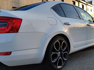 2015 Skoda Octavia III (A7), белый, 1450000 рублей, вид 4