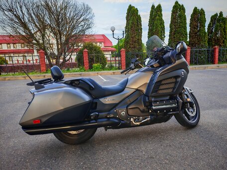 2015 Honda GL 1800 Gold Wing, серый, 1099000 рублей, вид 4