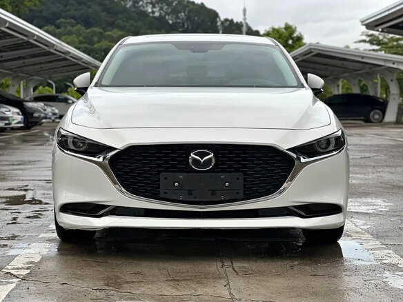 2022 Mazda 3 Axela IV (BP), белый, 1699000 рублей - вид 6