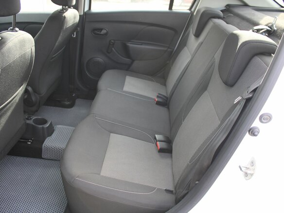 2020 Renault Logan Stepway II Рестайлинг, белый, 1195000 рублей - вид 8