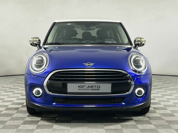 2020 Mini Hatch Cooper III (F55/F56) Рестайлинг, синий, 1899000 рублей - вид 1