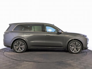2025 Li Auto (Lixiang) L9 52.3 kWh I Рестайлинг, серый, 8999000 рублей, вид 4