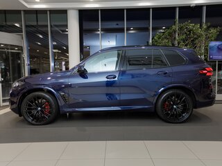 2025 BMW X5 40i IV (G05/G18) Рестайлинг, синий, 16068000 рублей, вид 5