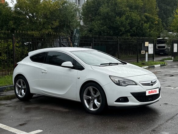 2013 Opel Astra GTC J Рестайлинг, белый, 1200000 рублей - вид 5