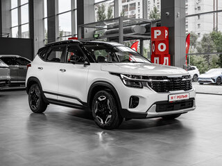 2025 Kia Seltos I Рестайлинг, белый, 3250000 рублей, вид 3