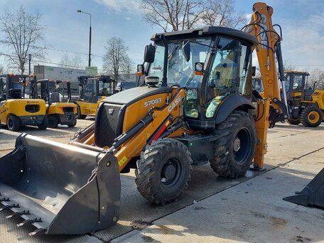 2025 Case CE 570SV, оранжевый, 11000000 рублей, вид 1