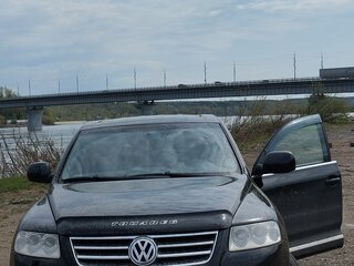2004 Volkswagen Touareg I, чёрный, 750000 рублей, вид 3