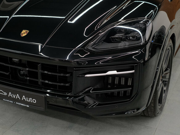 2025 Porsche Cayenne GTS Coupé III Рестайлинг, чёрный, 25690000 рублей - вид 5