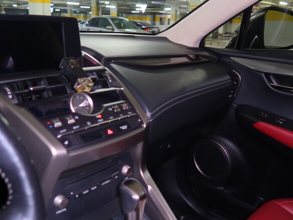 2019 Lexus NX 300 I Рестайлинг, серый, 3750000 рублей - вид 7