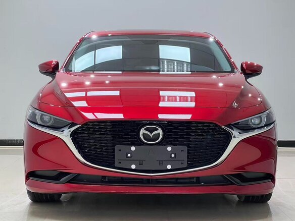 2023 Mazda 3 Axela IV (BP), красный, 1340000 рублей - вид 1