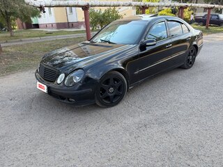 2004 Mercedes-Benz E-Класс 320 III (W211, S211), чёрный, 625000 рублей, вид 1