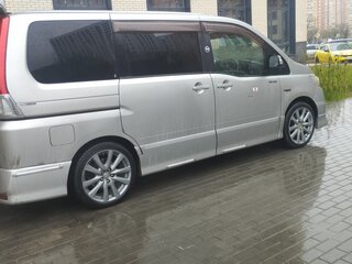 2010 Nissan Serena III (C25), серебристый, 1000000 рублей, вид 3