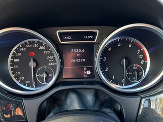2011 Mercedes-Benz M-Класс 350 III (W166), белый, 2200000 рублей, вид 5