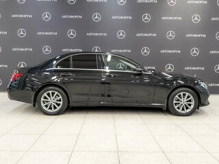 2019 Mercedes-Benz E-Класс 200 d V (W213, S213, C238), чёрный, 2990000 рублей, вид 4