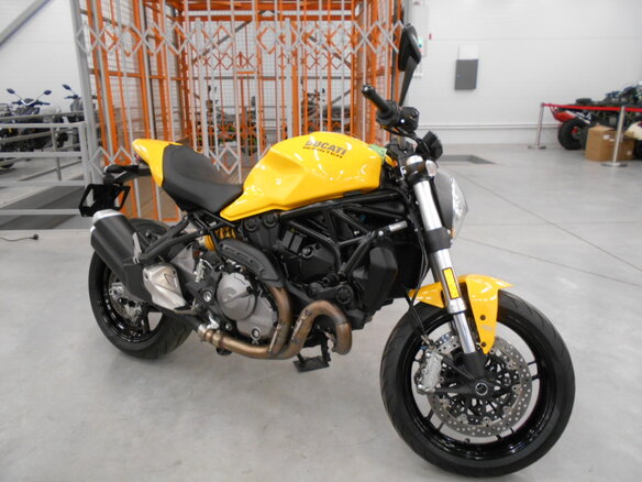 2018 Ducati Monster 821, жёлтый, 760000 рублей