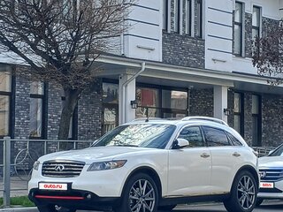 2007 Infiniti FX35 I (S50) Рестайлинг, белый, 1110000 рублей, вид 3