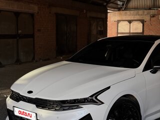 2020 Kia K5 III, белый, 2900000 рублей, вид 4